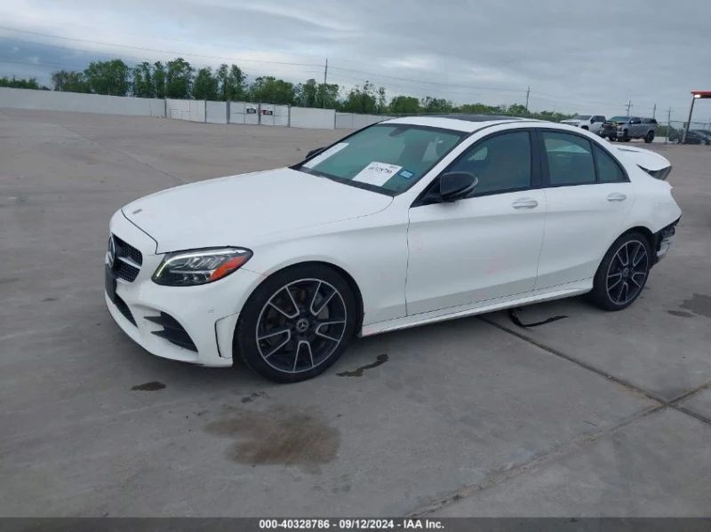 Mercedes-Benz C 300 2.0L I-4 DI, DOHC, VVT, TURBO, 255HP Rear Wheel Dr, снимка 2 - Автомобили и джипове - 48116795