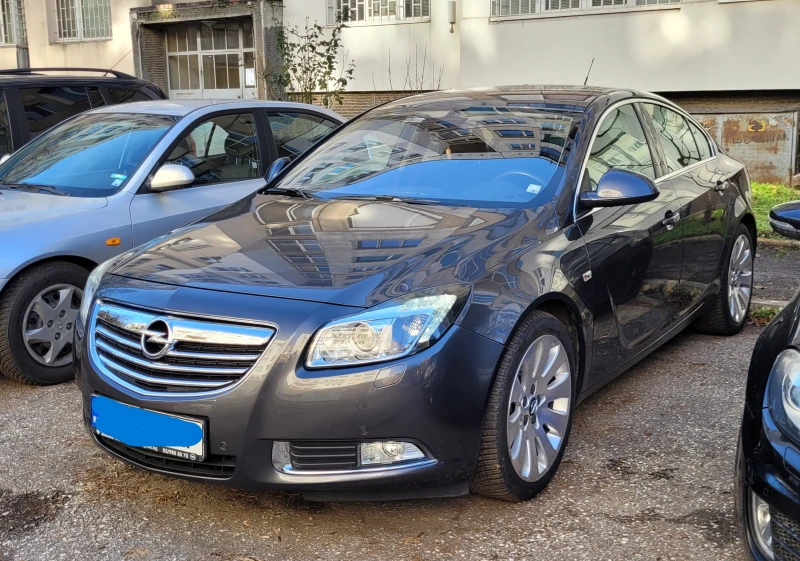 Opel Insignia, снимка 1 - Автомобили и джипове - 48396112