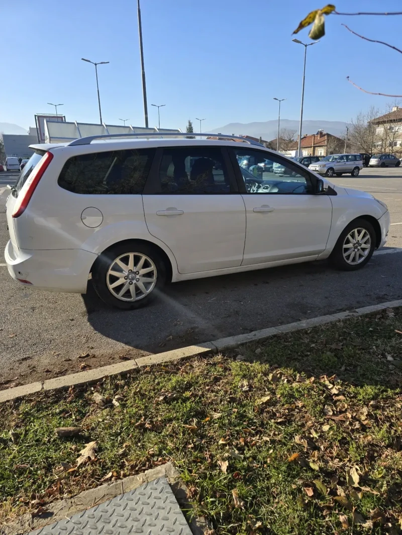 Ford Focus 2.0i LPG, снимка 7 - Автомобили и джипове - 48427011