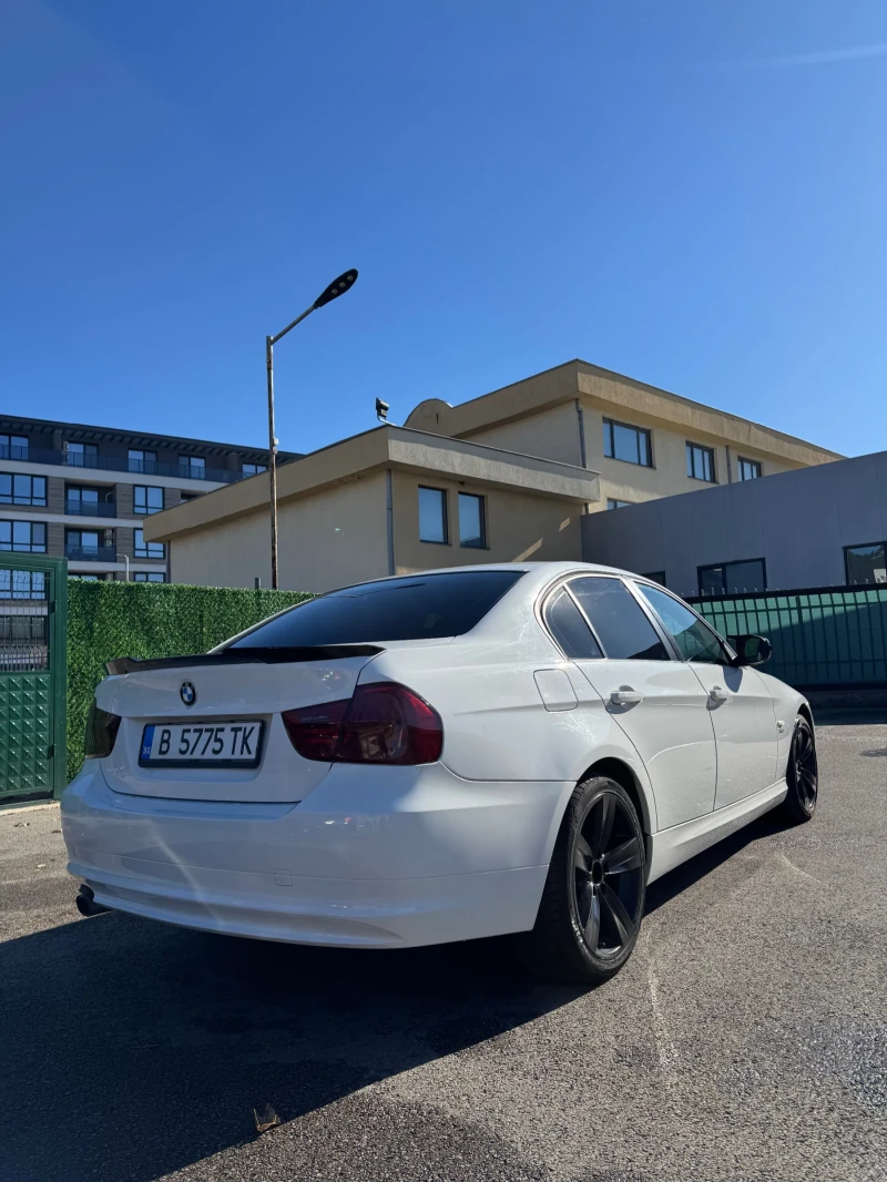 BMW 320, снимка 7 - Автомобили и джипове - 48771593