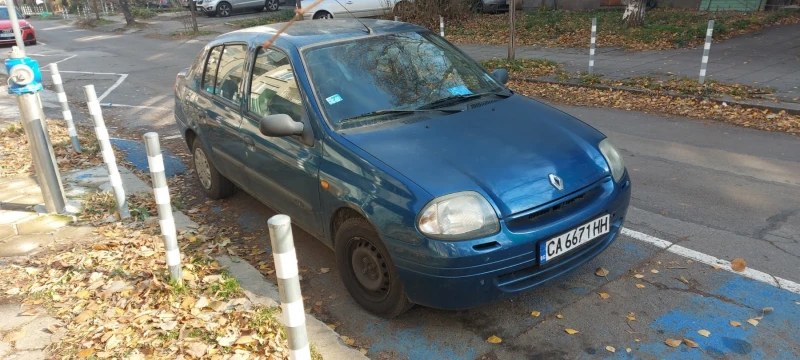 Renault Clio, снимка 1 - Автомобили и джипове - 48814897