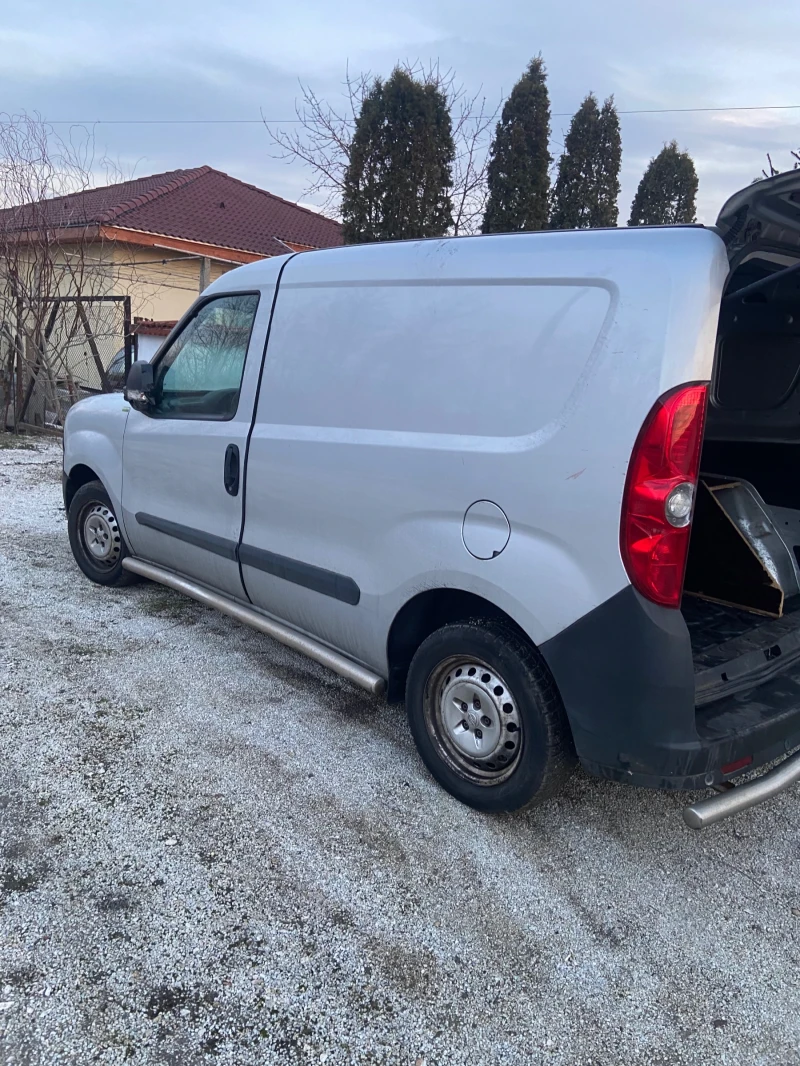 Opel Combo 1.3cdi, снимка 14 - Автомобили и джипове - 49505271