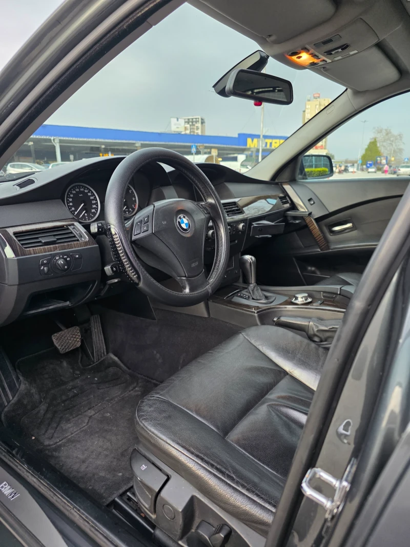 BMW 520, снимка 13 - Автомобили и джипове - 49518449