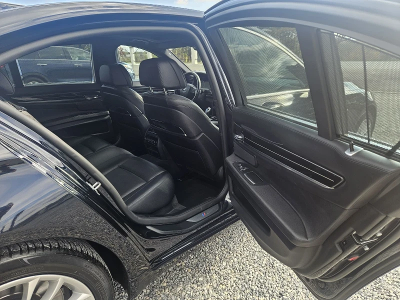 BMW 750 Xdrive, снимка 9 - Автомобили и джипове - 52388841