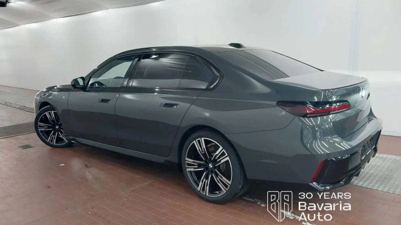 BMW 740 d xDrive M Sport Paket Sportautomatic, снимка 2 - Автомобили и джипове - 53422592