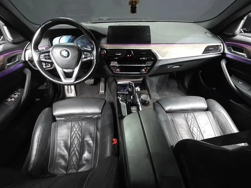 BMW 520, снимка 7 - Автомобили и джипове - 56690228