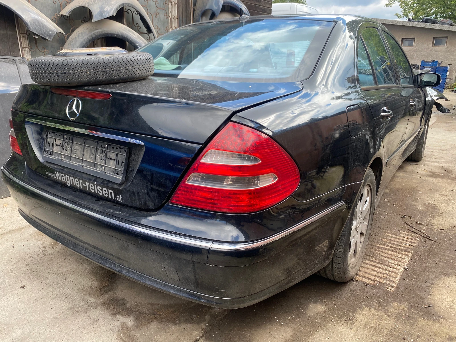 Mercedes-Benz E 220 2.2 CDI 122 к.с. автоматик НА ЧАСТИ, снимка 1