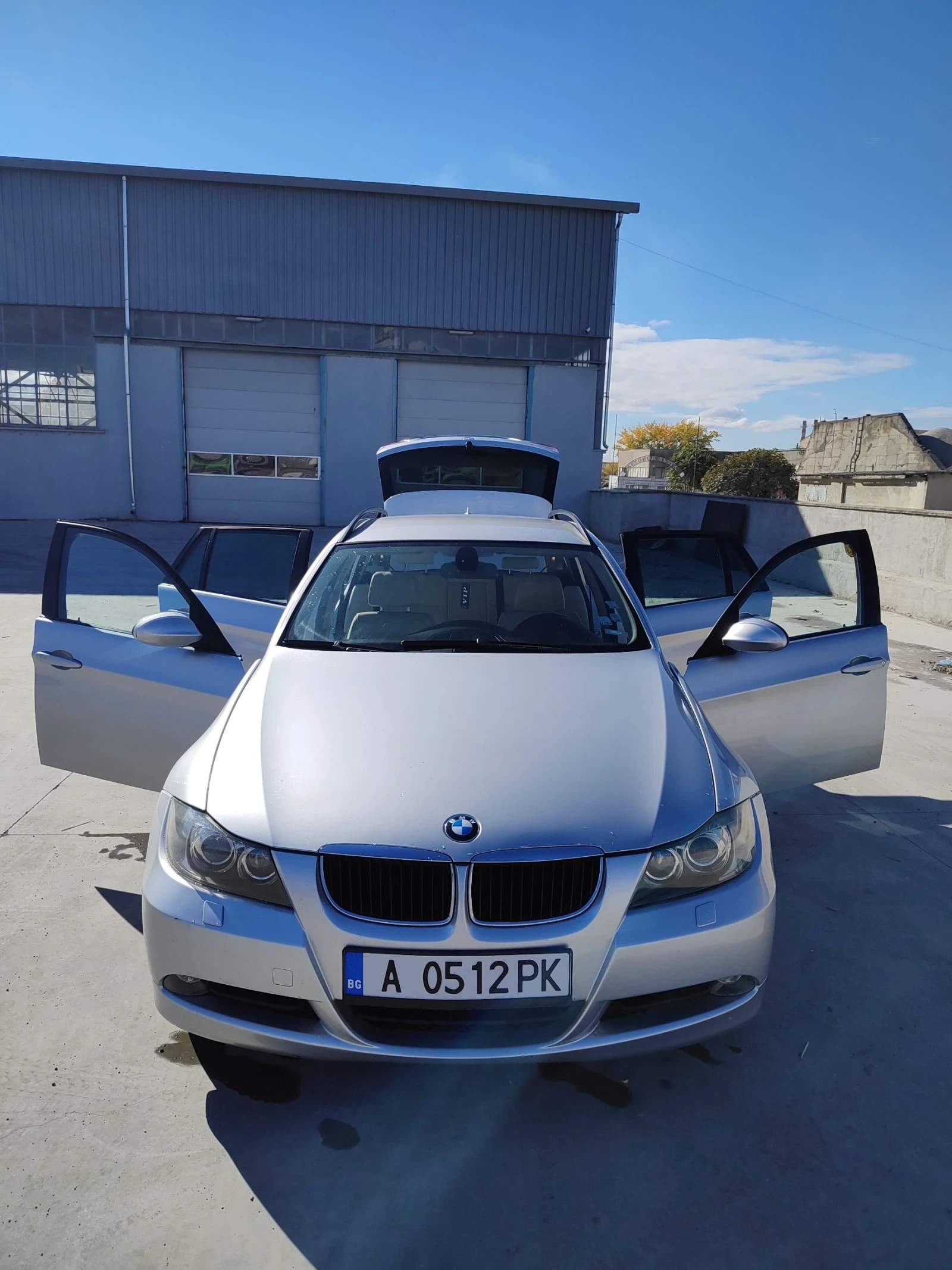 BMW 320 NAVI / RECARO / XENON / PARK / BASS - изображение 2