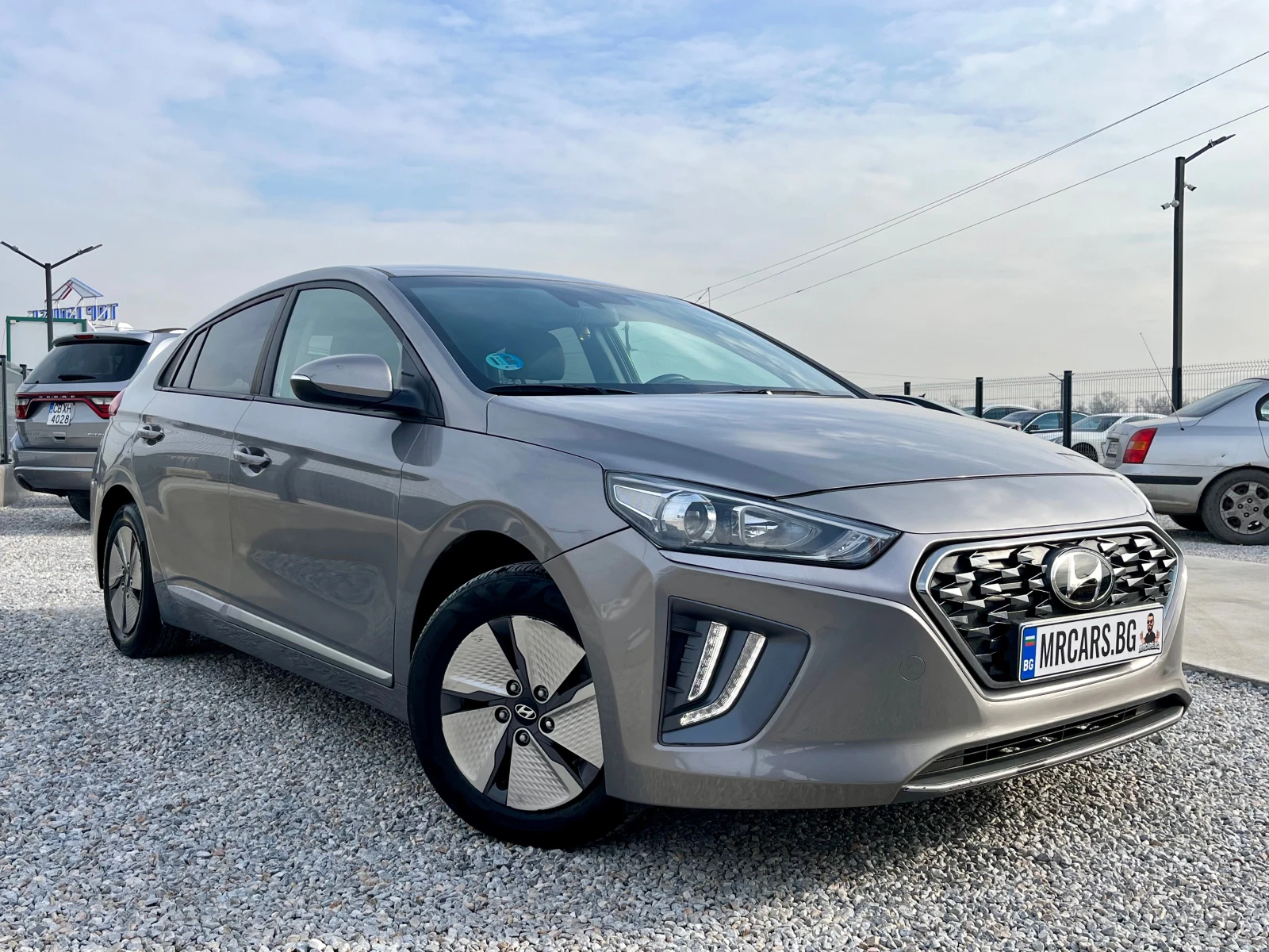 Hyundai Ioniq 1.6 Hybrid - изображение 3