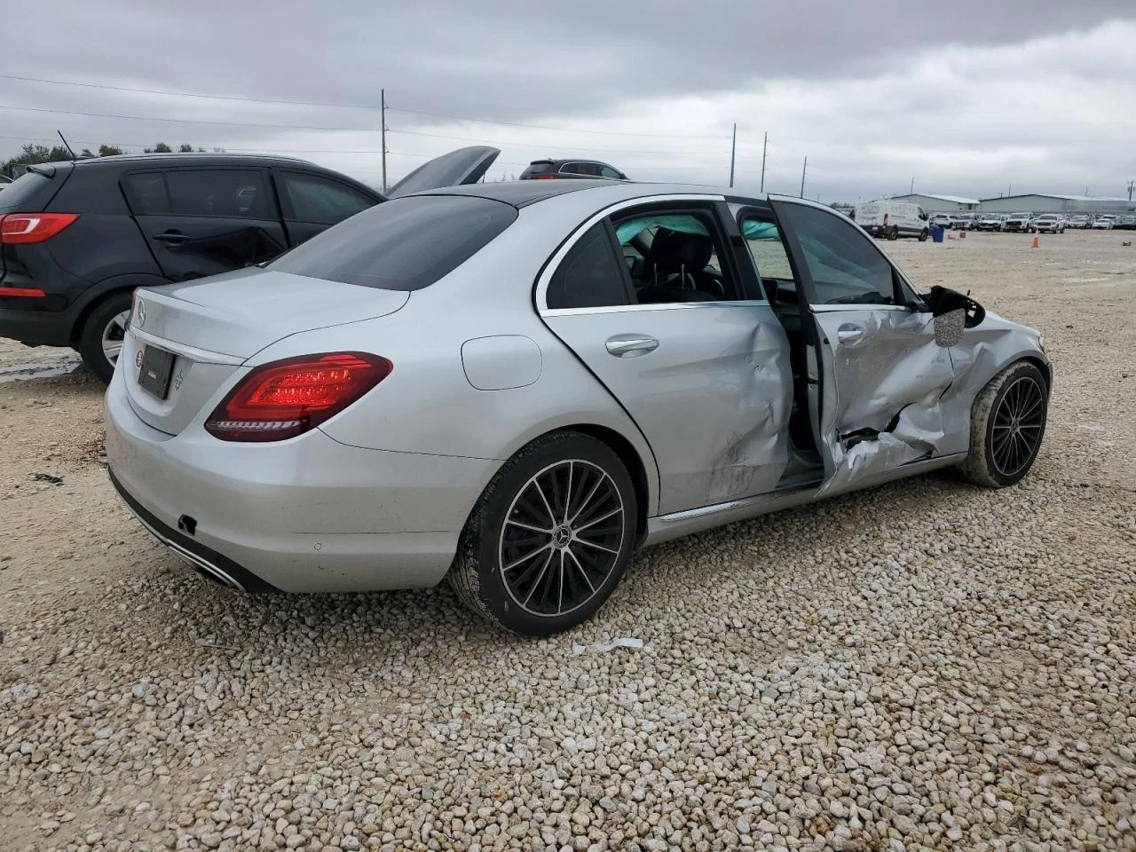 Mercedes-Benz C 300  - изображение 4