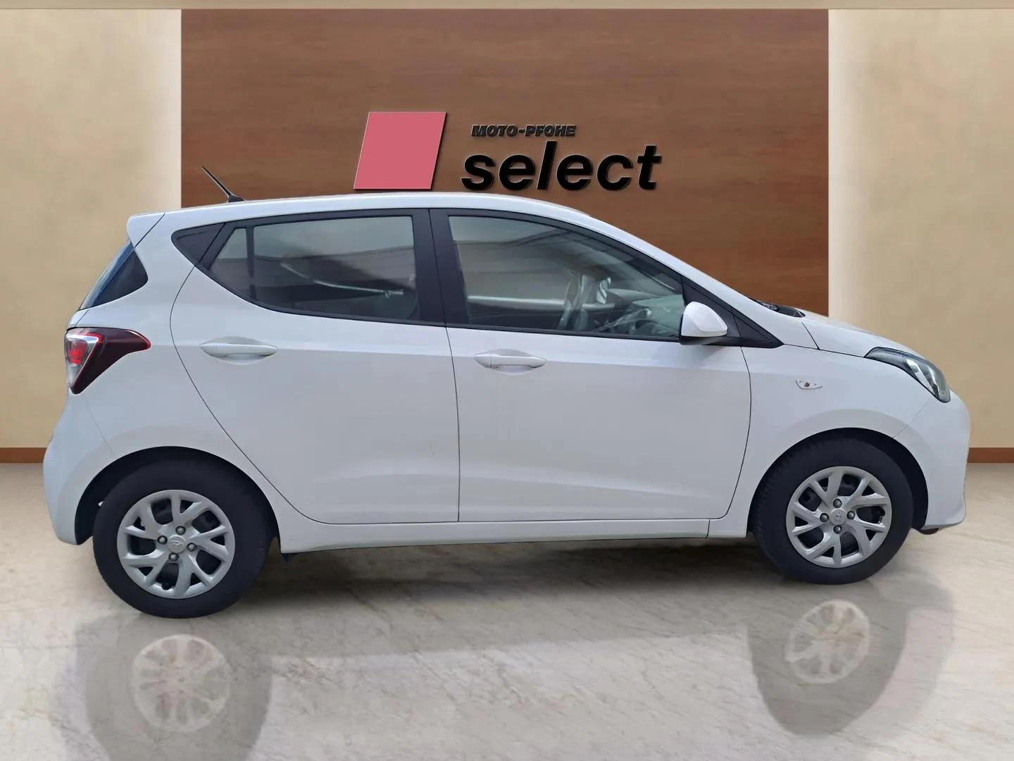 Hyundai I10 1.0i - изображение 4