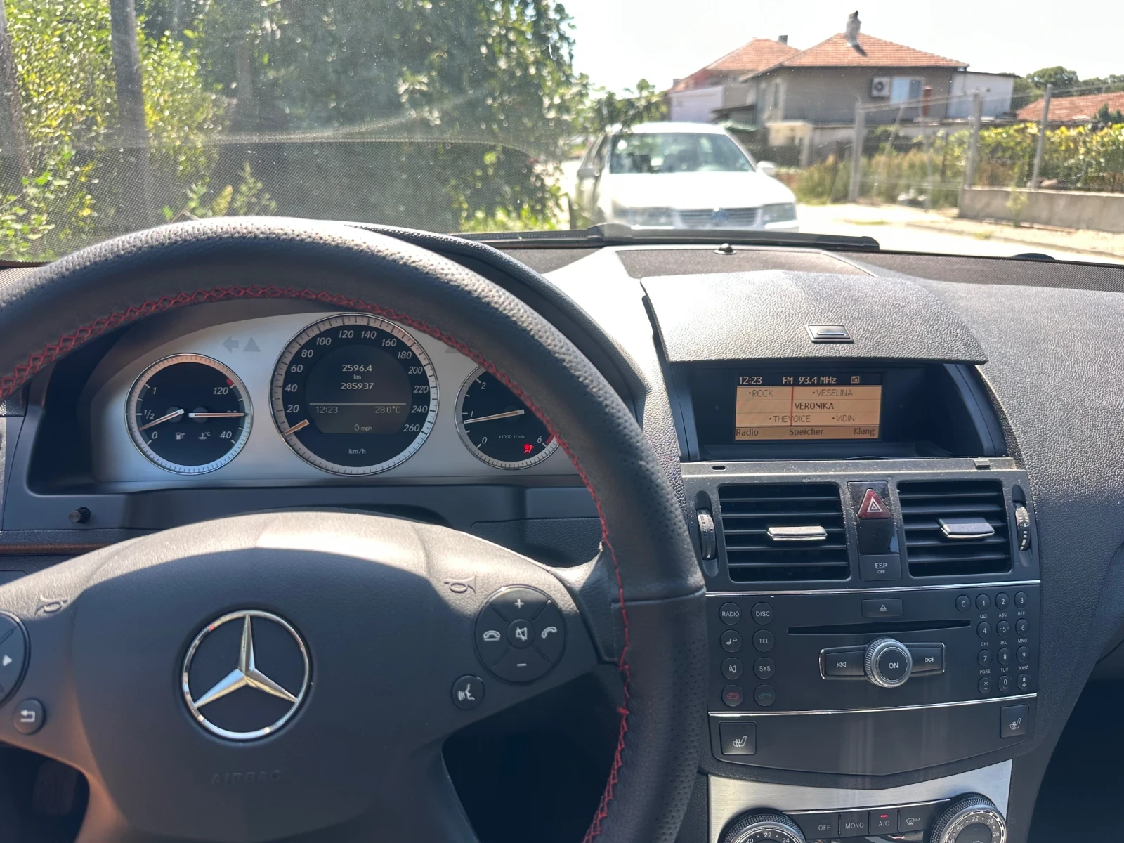 Mercedes-Benz C 200  - изображение 7