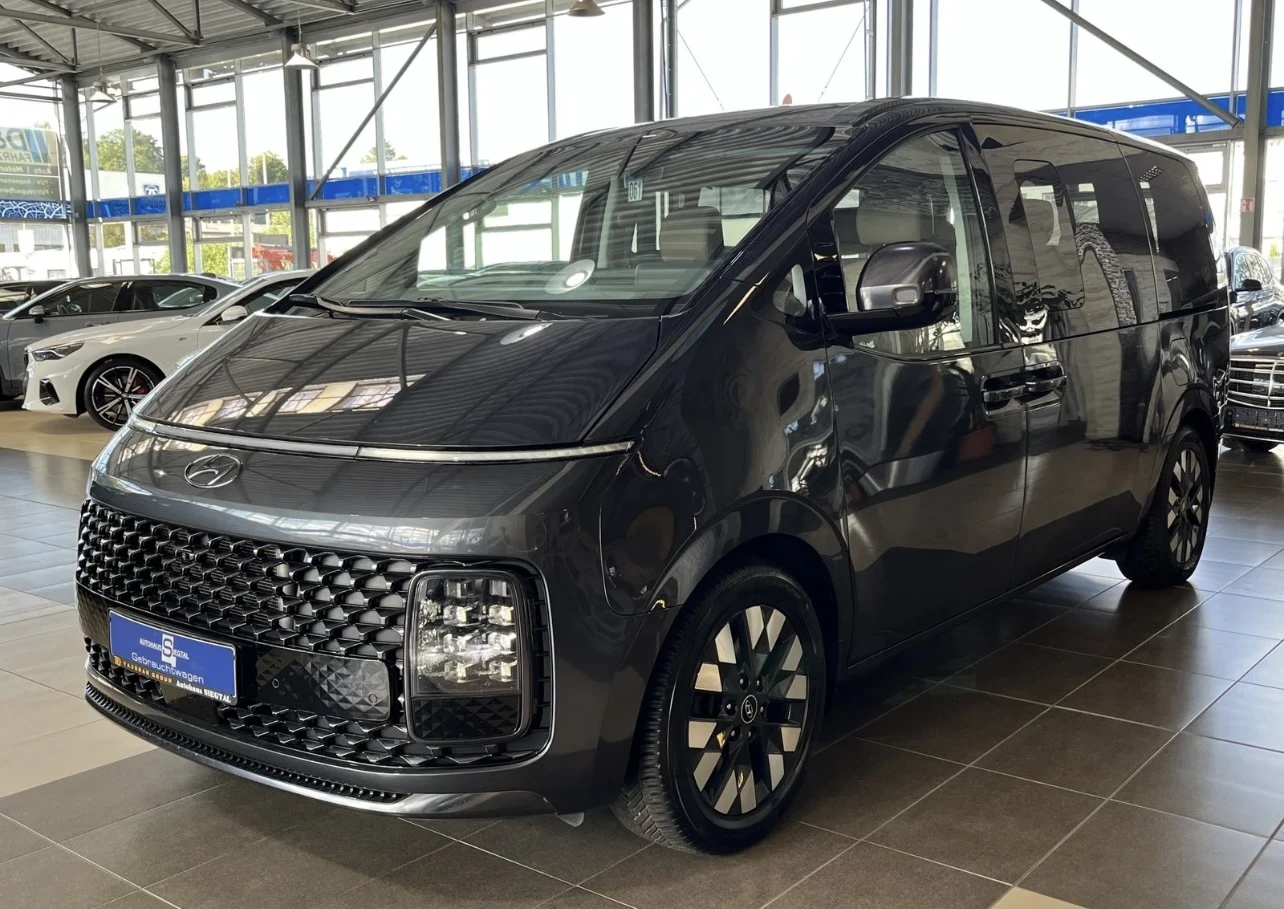 Hyundai Staria Signature* 2.2D/177H.P.AWD*  - изображение 2