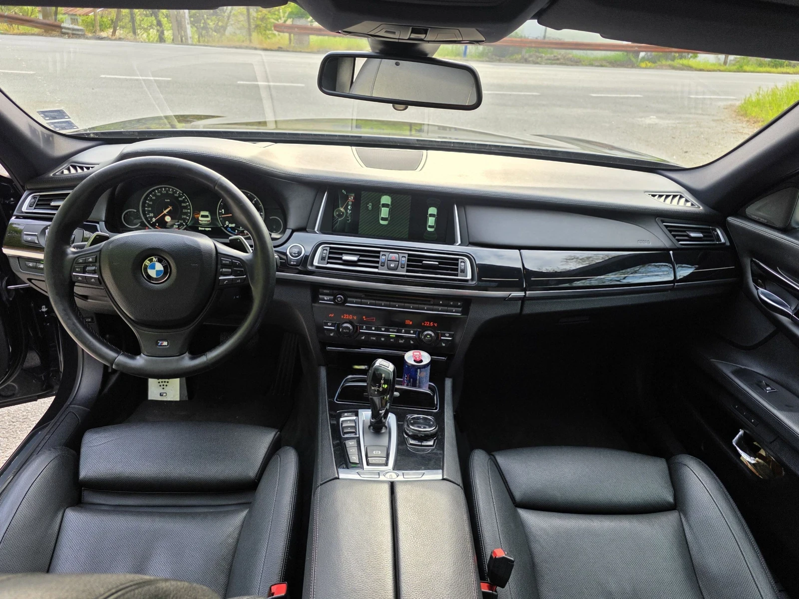 BMW 750 Xdrive, снимка 15 - Автомобили и джипове - 52948437