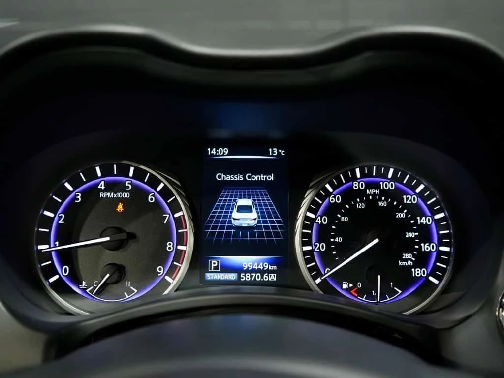 Infiniti Q * Sport AWD| CAM| NAV| BOSE| READY FOR DELIVERY * , снимка 17 - Автомобили и джипове - 53861452