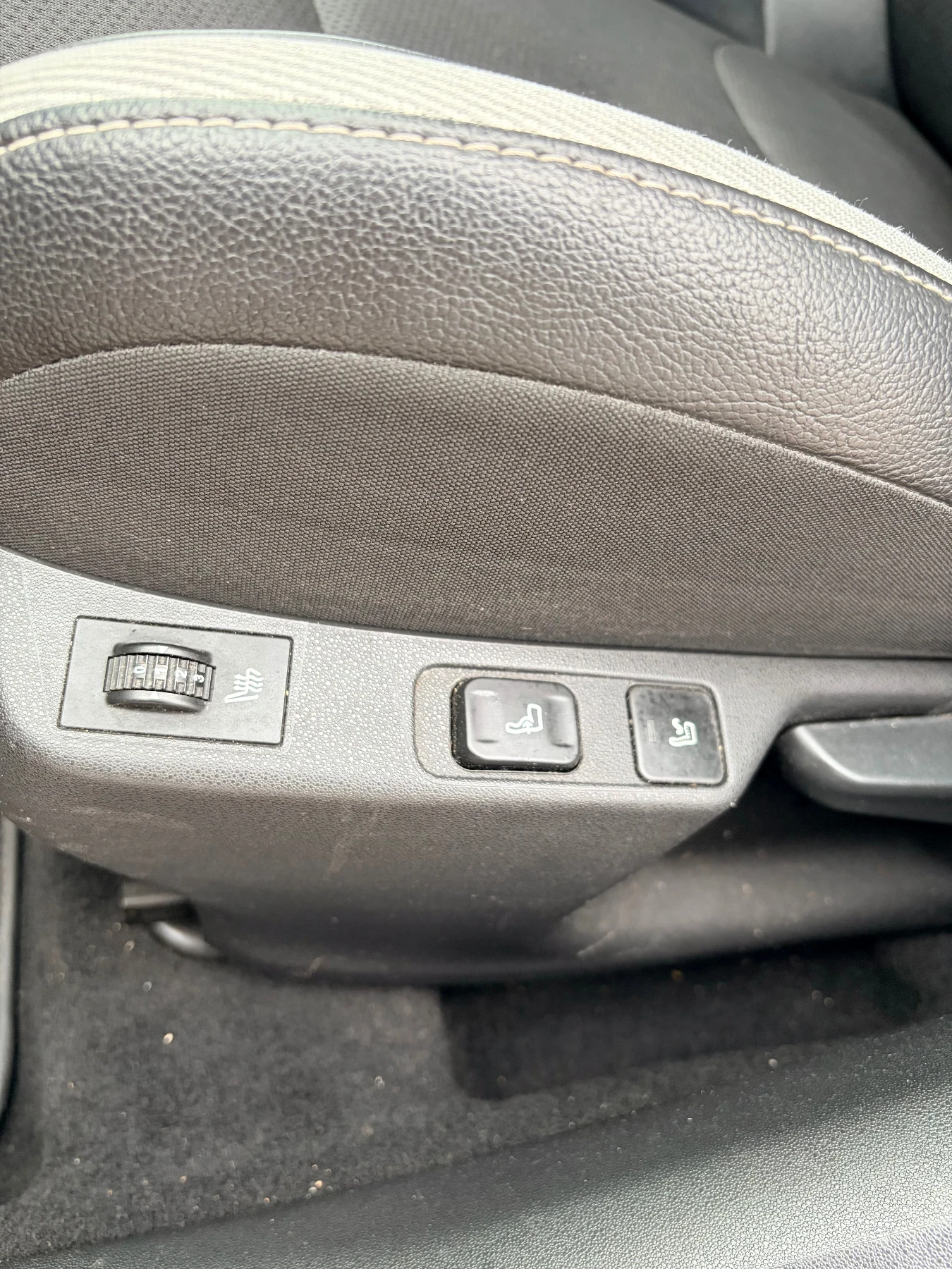 Citroen DS4 1.6 HDI, снимка 11 - Автомобили и джипове - 53947973