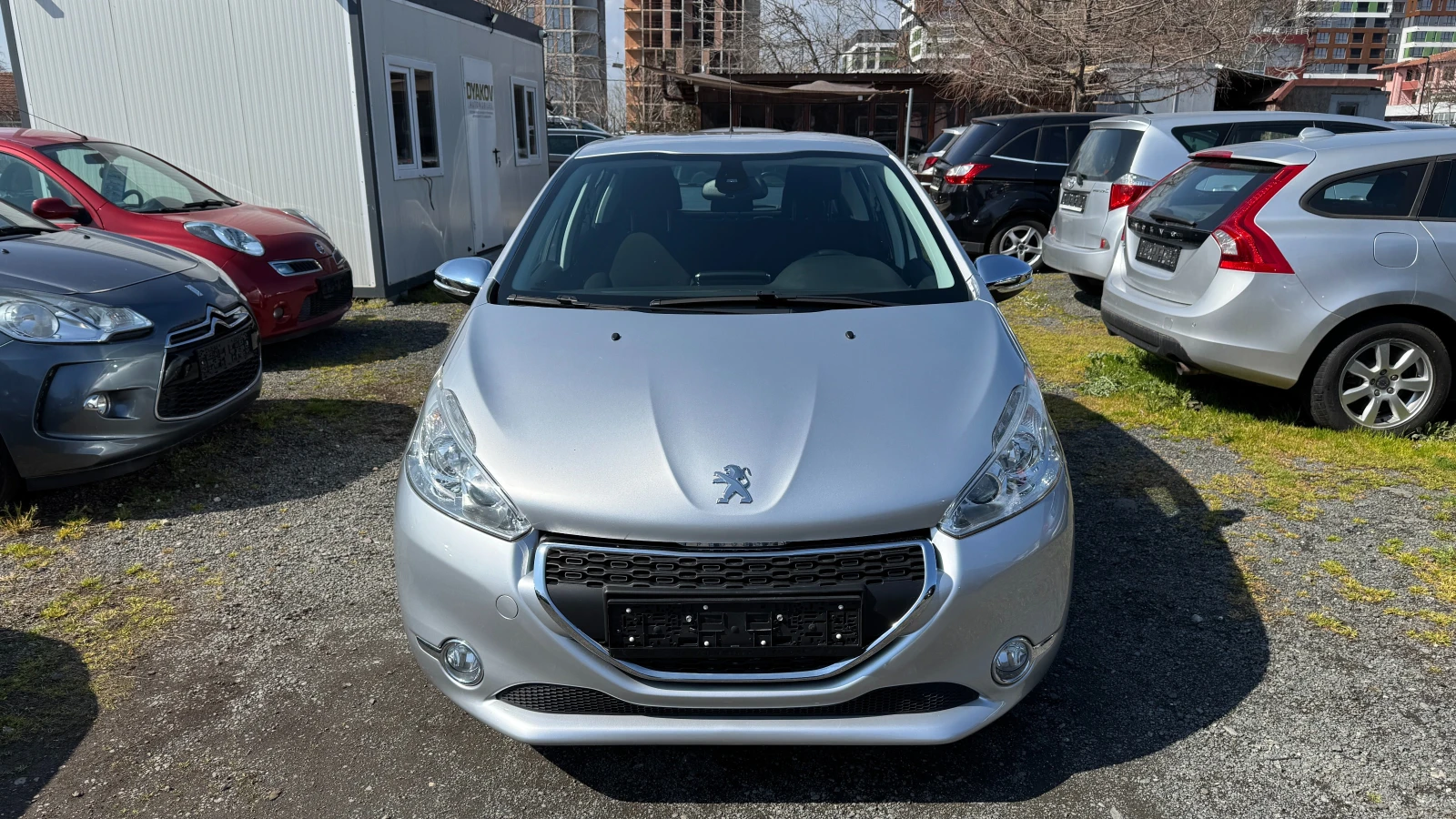 Peugeot 208 Внос ШВЕЙЦАРИЯ! PDC, Автопилот, LED, снимка 2 - Автомобили и джипове - 53982525