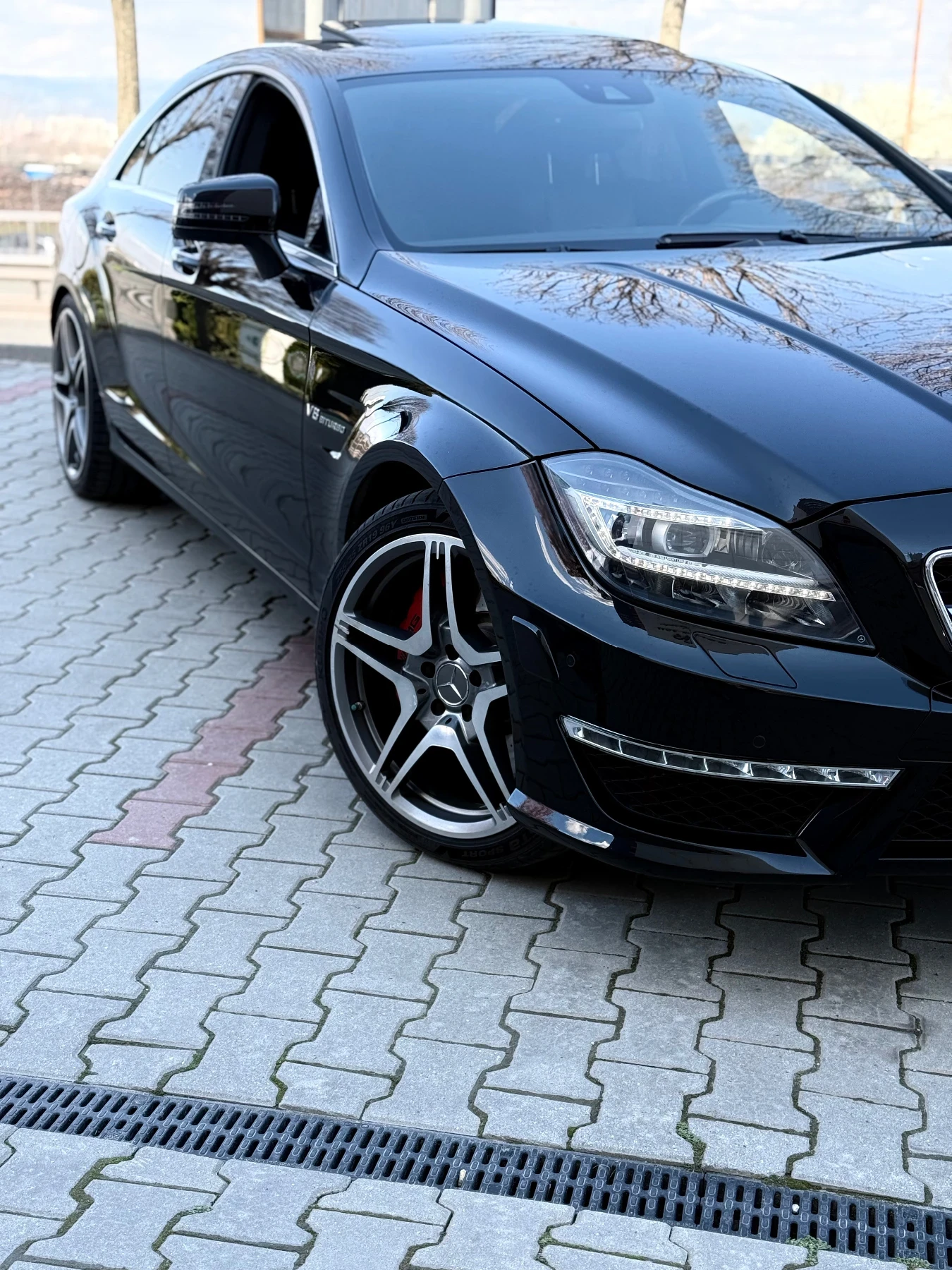 Mercedes-Benz CLS 63 AMG Performance package/LSD/Carbon/557hp, снимка 12 - Автомобили и джипове - 54100775