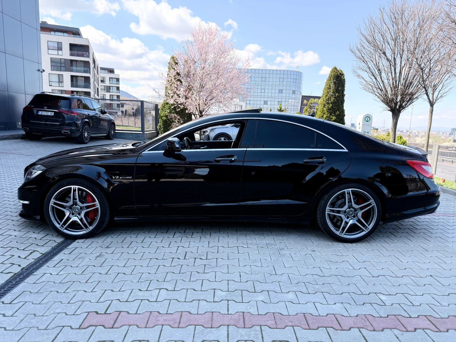Mercedes-Benz CLS 63 AMG Performance package/LSD/Carbon/557hp, снимка 4 - Автомобили и джипове - 54100775