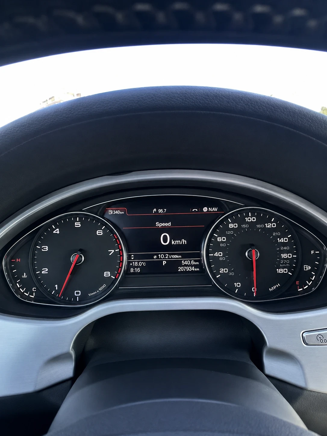 Audi A8  MATRIX CARFAX ОБСЛУЖЕН , снимка 9 - Автомобили и джипове - 55160826