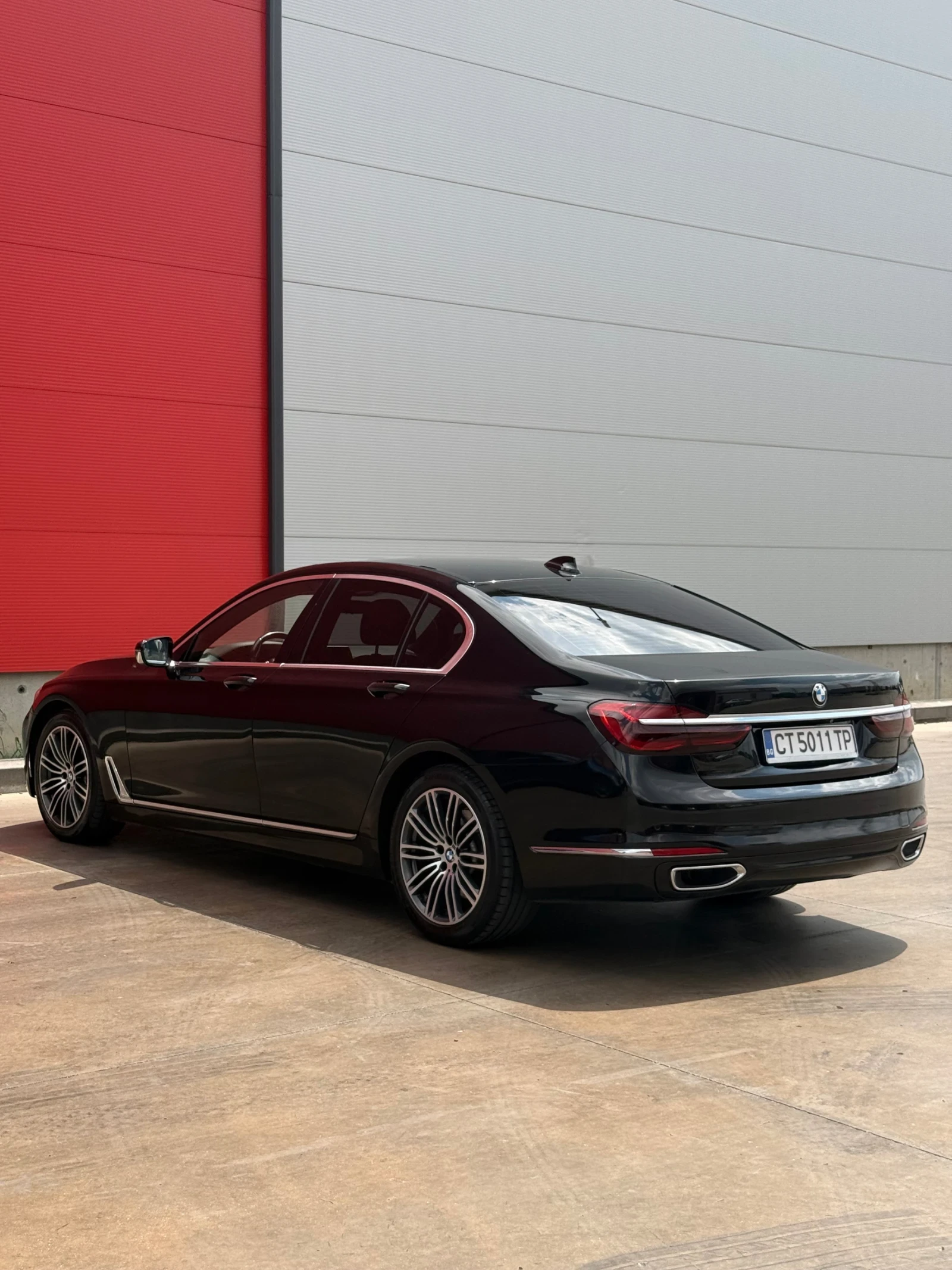 BMW 730, снимка 6 - Автомобили и джипове - 55313832