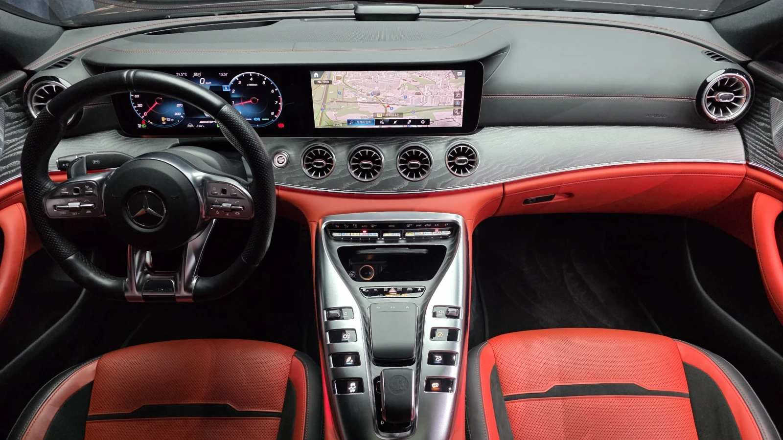 Mercedes-Benz AMG GT 43* ЕЛ. БАГАЖНИК* HUD* BLIND SPOT* 360* КРАЙНА ЦЕН, снимка 7 - Автомобили и джипове - 55349207