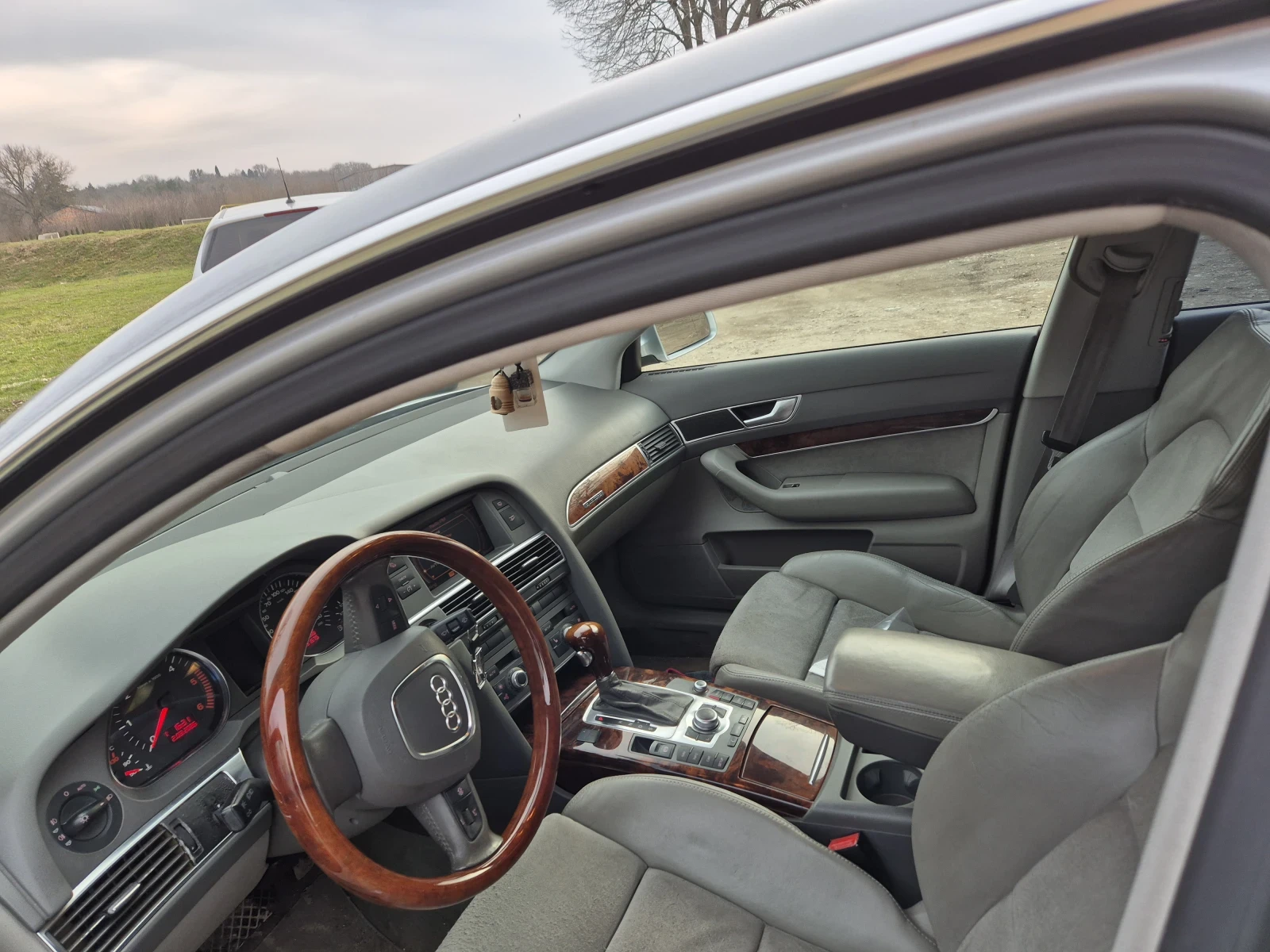Audi A6 3.0TDI, снимка 7 - Автомобили и джипове - 55769676