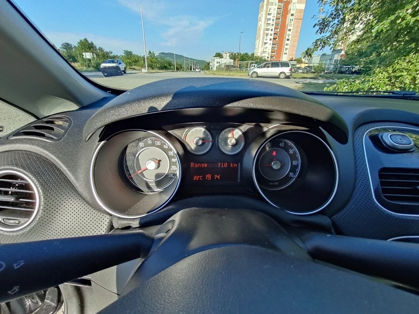 Fiat Punto 1.2 i, снимка 9 - Автомобили и джипове - 55903493