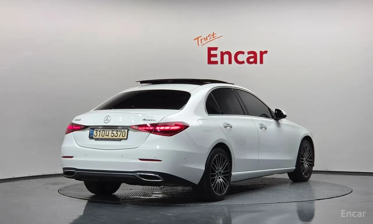Mercedes-Benz C 200 4MATIC | ПАНОРАМА | ДИСТРОНИК | ОБДУХВАНЕ, снимка 2 - Автомобили и джипове - 55951748