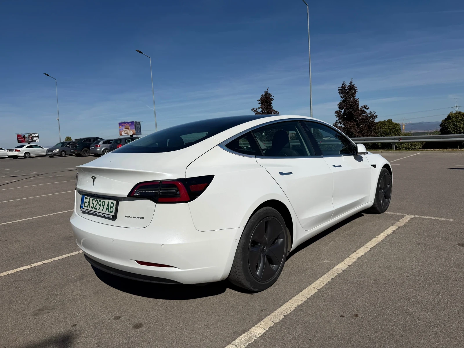 Tesla Model 3 Long Range/Dual Motor, снимка 3 - Автомобили и джипове - 56340681