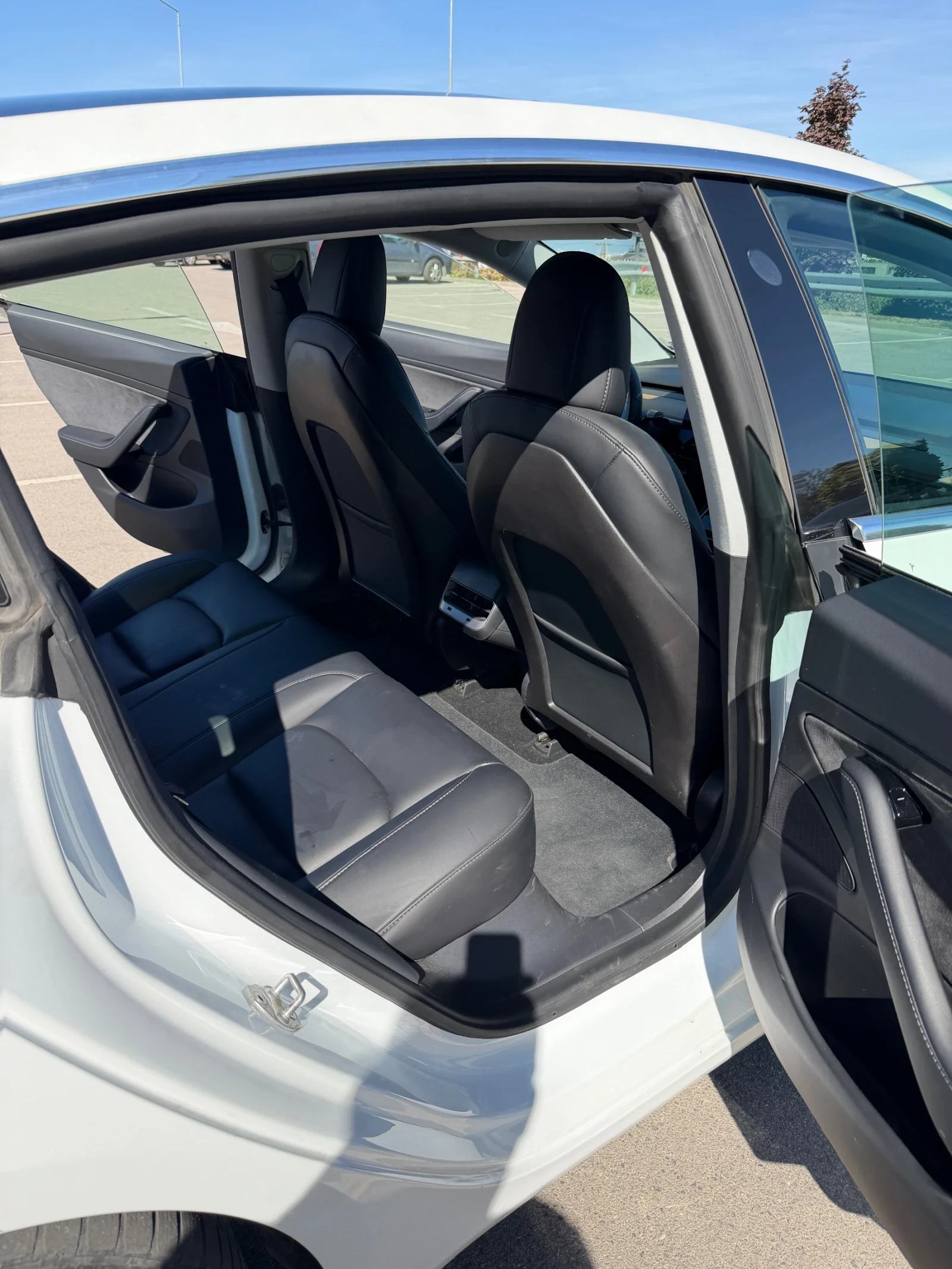 Tesla Model 3 Long Range/Dual Motor, снимка 10 - Автомобили и джипове - 56340681