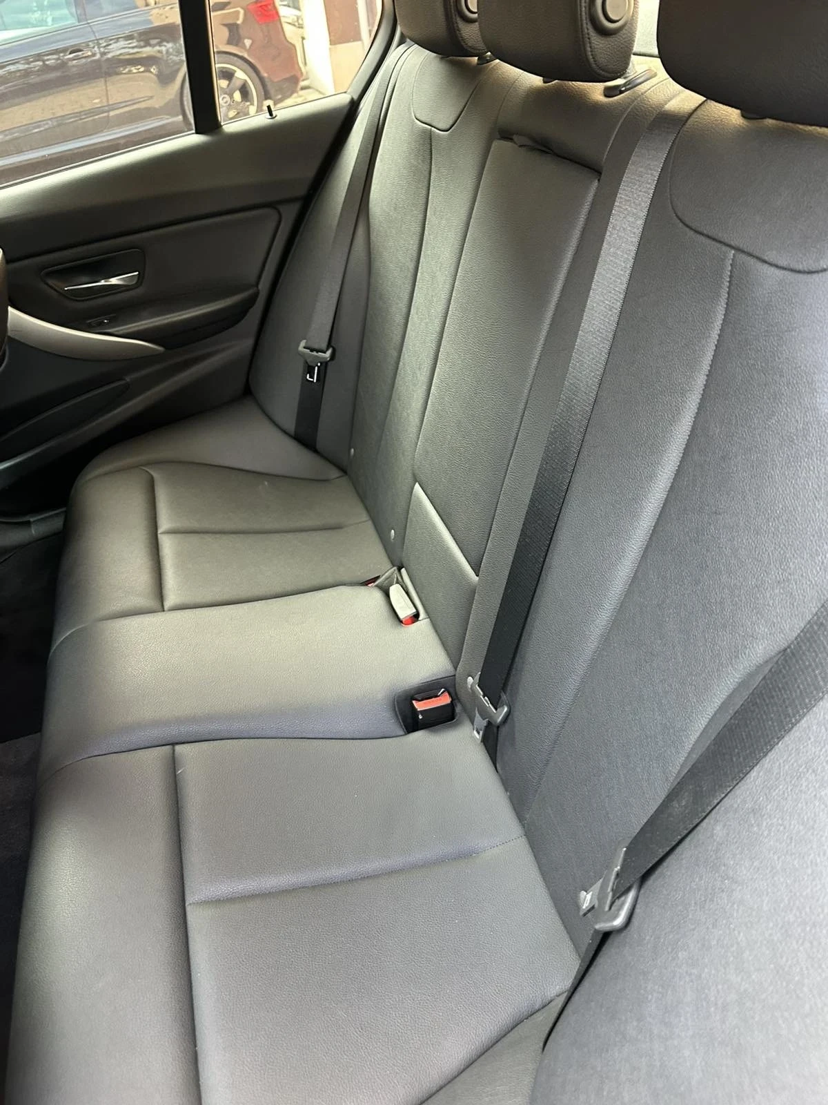 BMW 320 М Визия, снимка 8 - Автомобили и джипове - 56738915