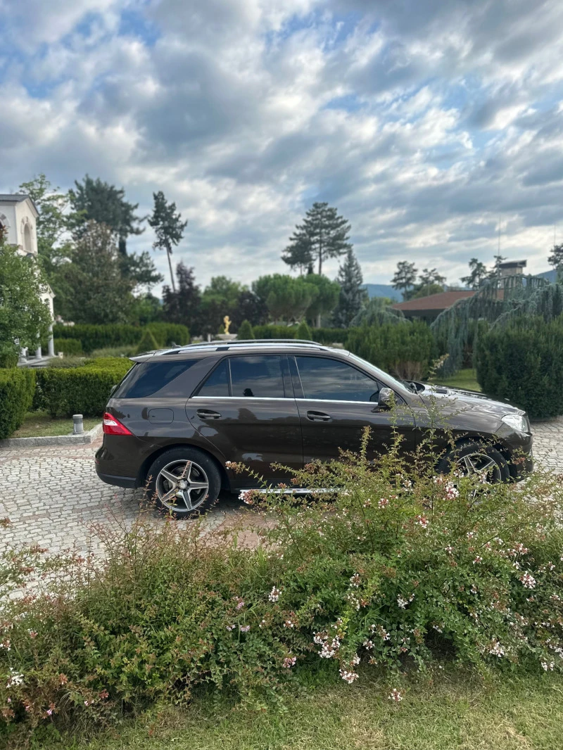 Mercedes-Benz ML 350, снимка 3 - Автомобили и джипове - 46709354