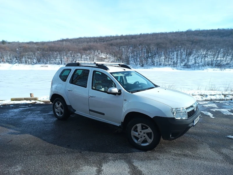 Dacia Duster, снимка 1 - Автомобили и джипове - 49379590