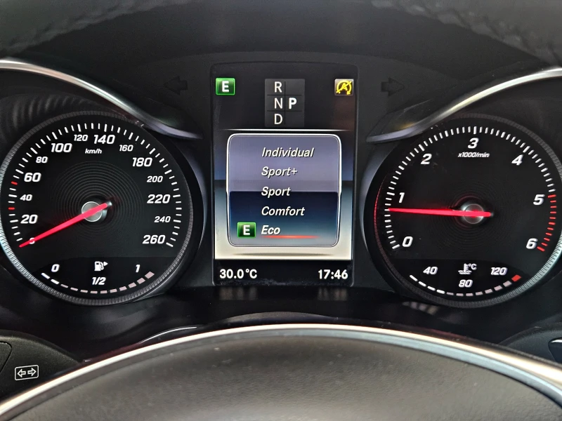 Mercedes-Benz GLC 350 AMG/COUPE/9G/GERMANY/360CAMERA/AIRMAT/ПОДГРЕВ/LIZI, снимка 10 - Автомобили и джипове - 51577609