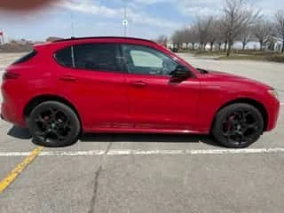 Alfa Romeo Stelvio Veloce| 2 КЛЮЧА| ПОДГРЕВИ| ПАНО| CARFAX, снимка 5 - Автомобили и джипове - 54609585