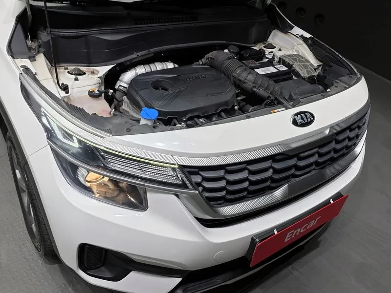 Kia Seltos 1.6TURBO 2WD , снимка 6 - Автомобили и джипове - 55559295