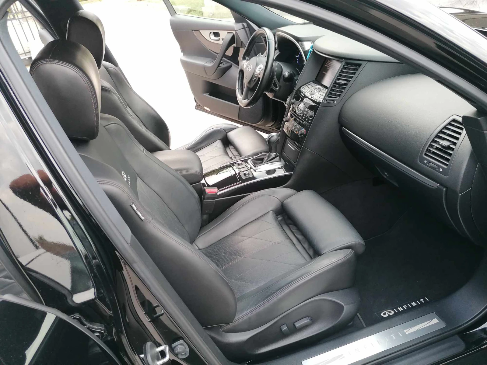 Infiniti QX70 S 5.0 AWD  | Mobile.bg   13