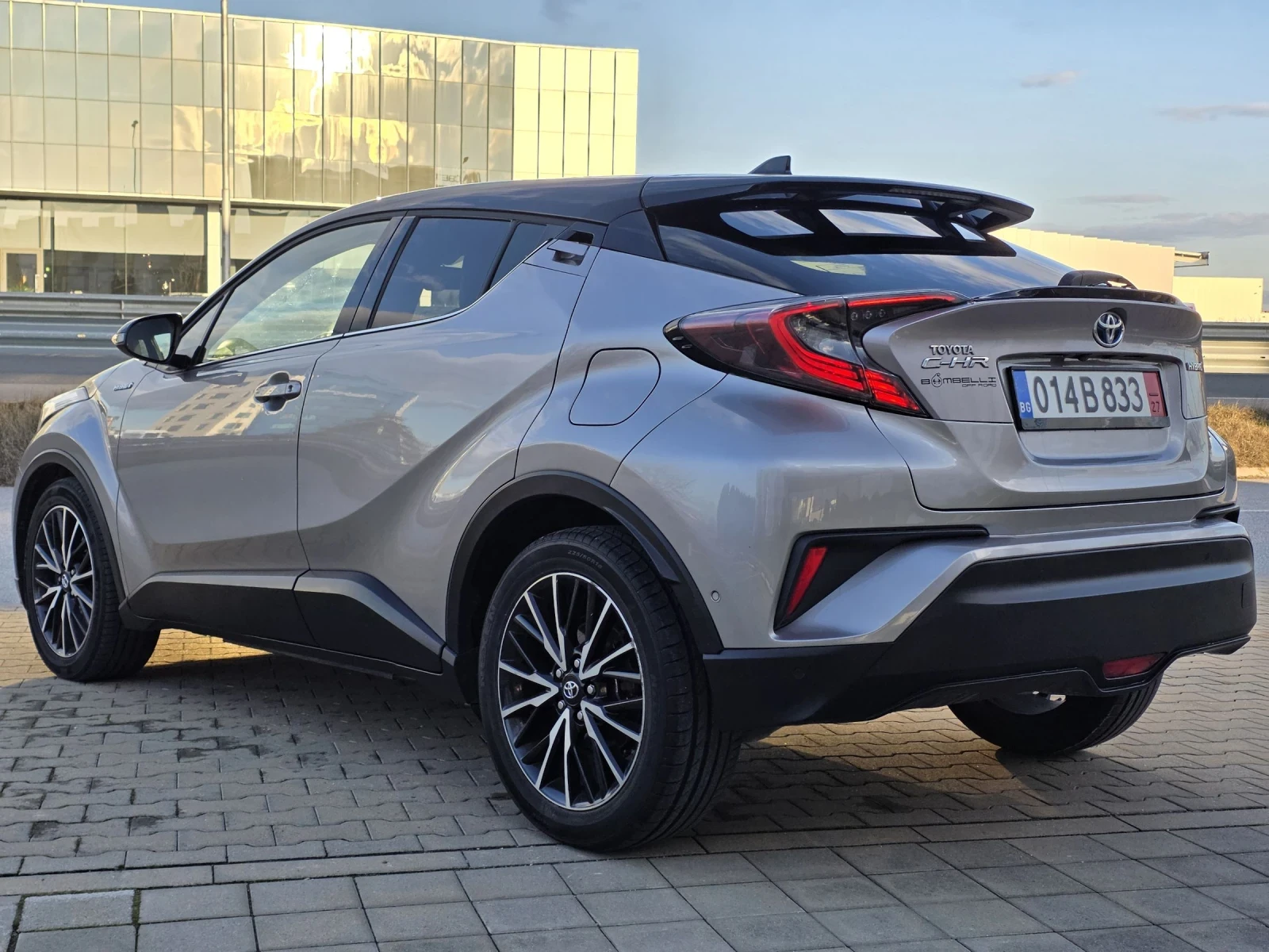 Toyota C-HR 1.8 HYBRID  | Mobile.bg � ����������� 3
