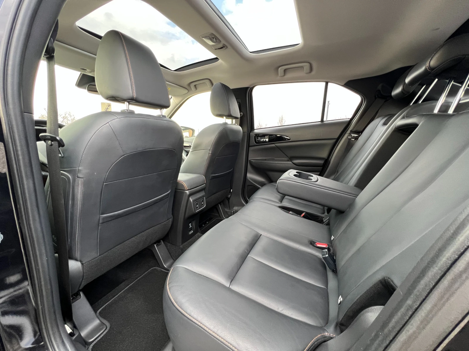 Mitsubishi Eclipse Cross S-AWC ПАНОРАМА/360* /HEAD-UP/RVM/КОЖА/ТОП СЪСТОЯНИ, снимка 10 - Автомобили и джипове - 53882691