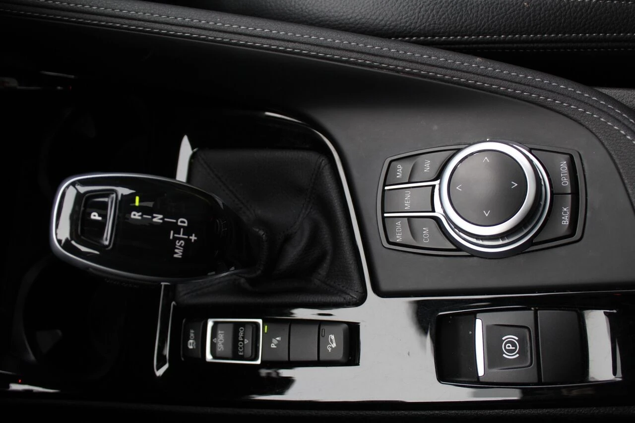 BMW X1 xDrive28i AWD* АвтоКредит* (Цена до БГ) , снимка 15 - Автомобили и джипове - 54189932