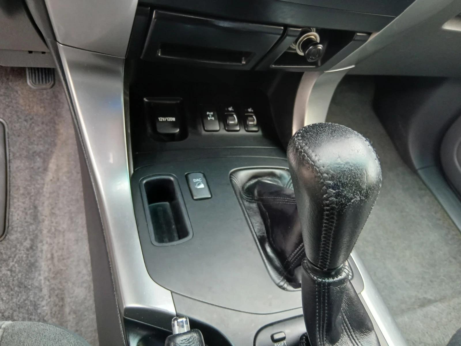 Toyota Land cruiser 120 d4d, снимка 10 - Автомобили и джипове - 54324247