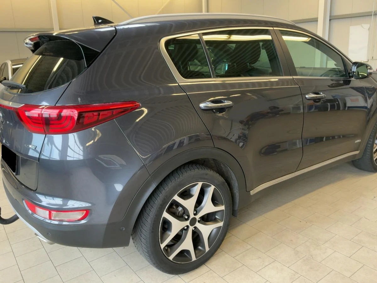 Kia Sportage 2.0CRDI* GT Line* Дистроник* Обдухване* JBL* Пано, снимка 6 - Автомобили и джипове - 54516626