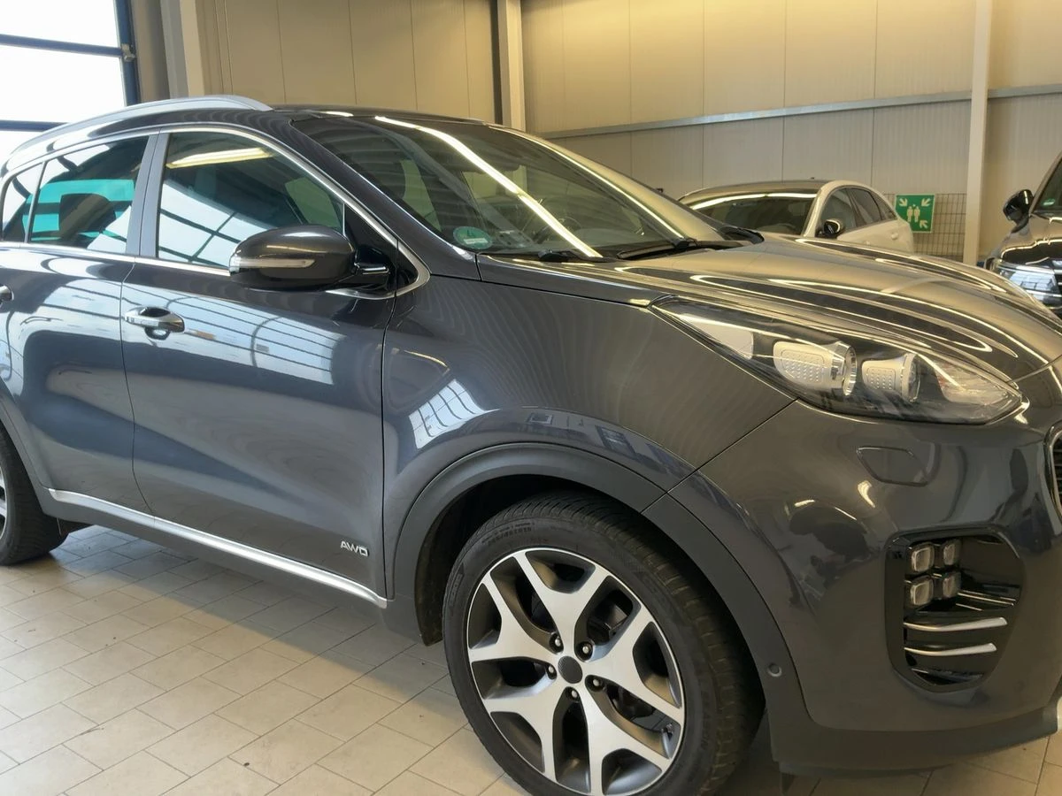 Kia Sportage 2.0CRDI* GT Line* Дистроник* Обдухване* JBL* Пано, снимка 3 - Автомобили и джипове - 54516626