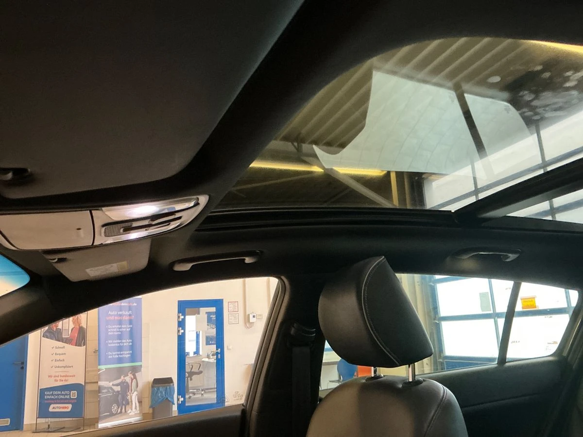 Kia Sportage 2.0CRDI* GT Line* Дистроник* Обдухване* JBL* Пано, снимка 12 - Автомобили и джипове - 54516626