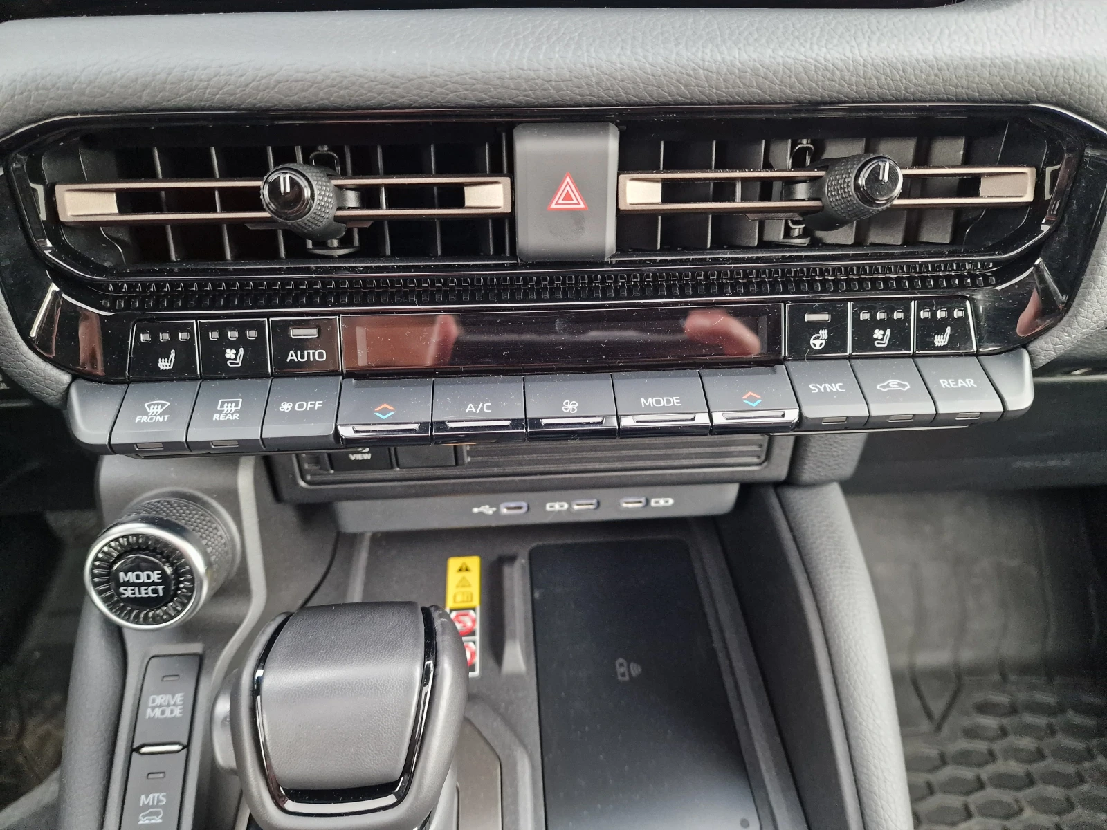 Toyota Land cruiser, снимка 11 - Автомобили и джипове - 54989836