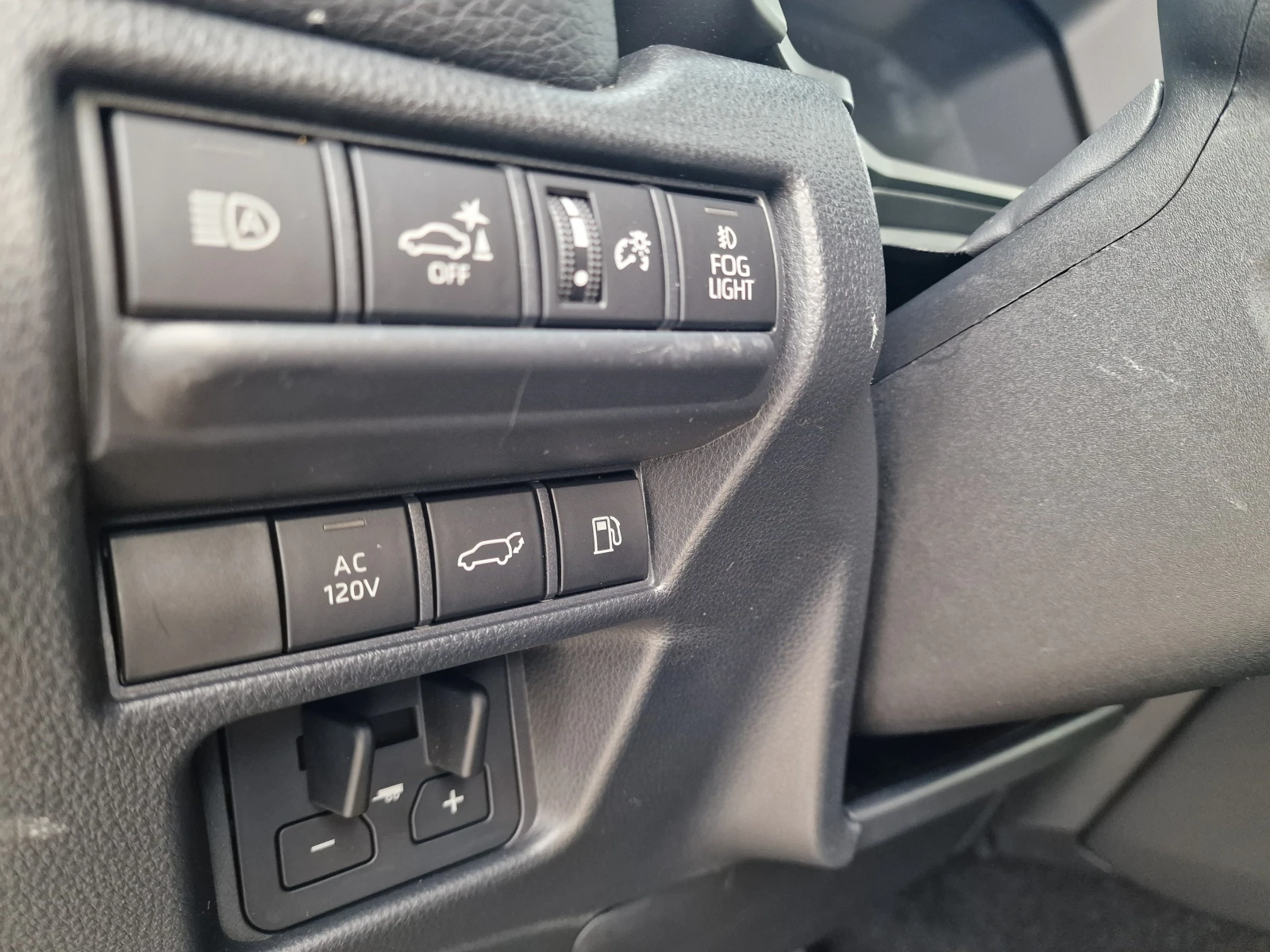 Toyota Land cruiser, снимка 12 - Автомобили и джипове - 54989836