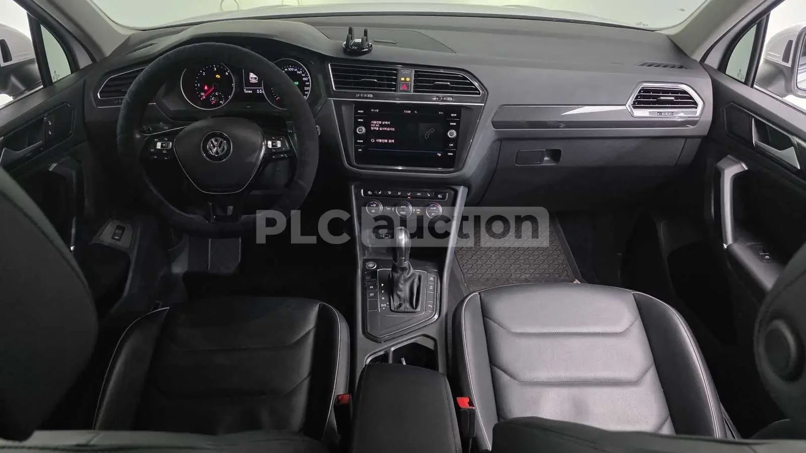VW Tiguan 2.0TDI PREMIUM #УНИКАТ# !FULL!, снимка 6 - Автомобили и джипове - 55146672