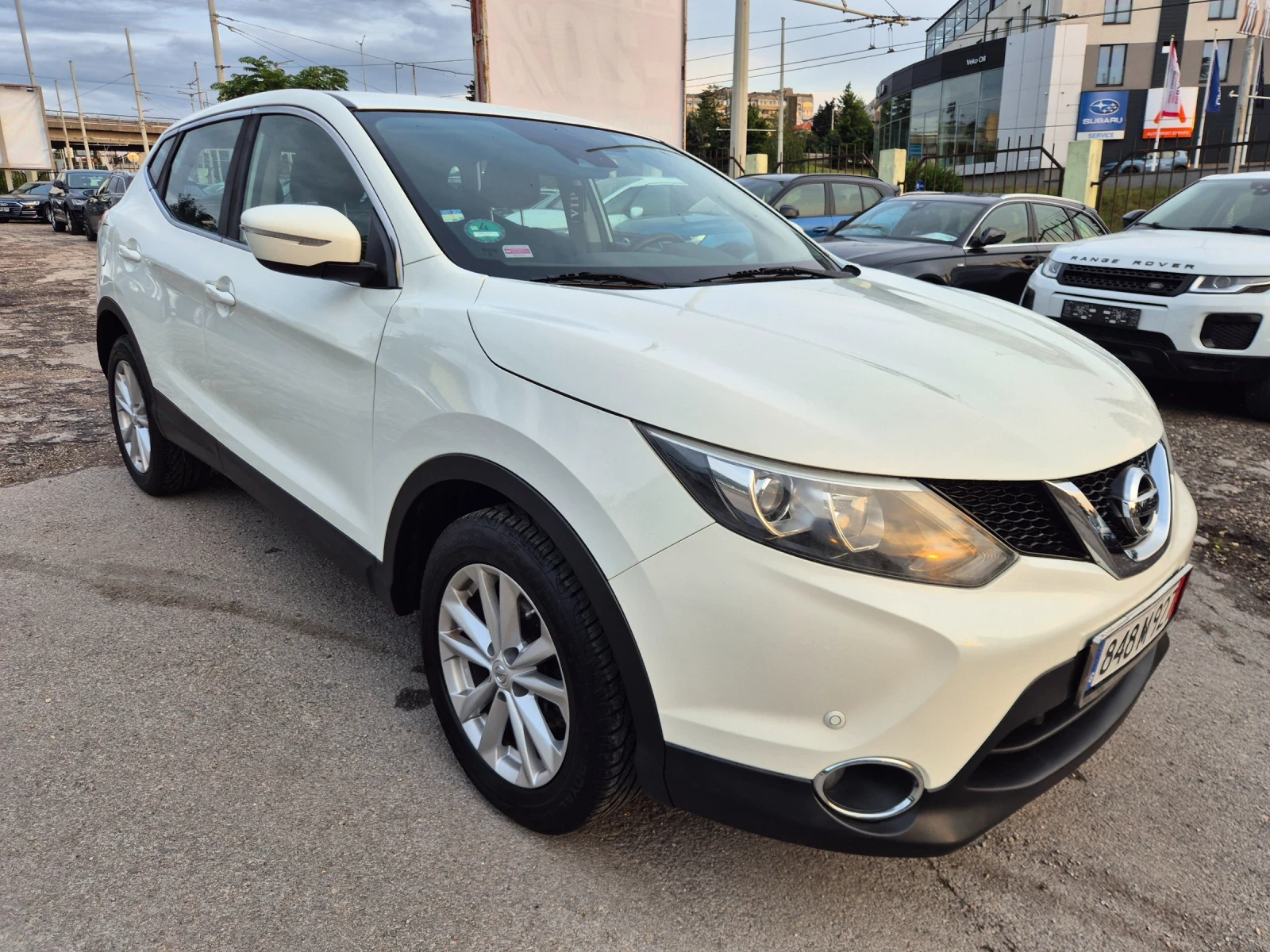Nissan Qashqai 1.2DIG-TN* NAVI* КАМЕРА* ПОДГРЕВ, снимка 3 - Автомобили и джипове - 55417869