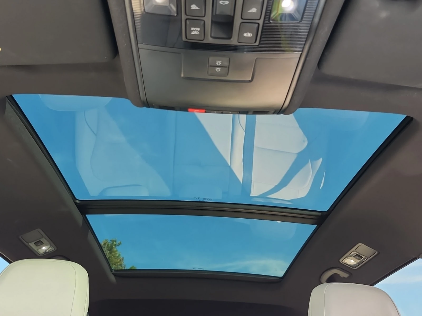 VW Tiguan * 4motion * Highline * R-Line * CARFAX * , снимка 11 - Автомобили и джипове - 55889552